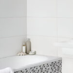 REVESTIMIENTO CERAMICO ESMALTADO SIN RECTIFICAR ALBERDI VOLGA BLANCO SATINADO 28-45-