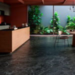 PISO PORCELANATO NATURAL RECTIFICADO VILLAGRES BLACK MISTY  123-123-