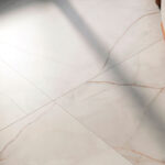 PISO PORCELANATO PULIDO RECTIFICADO VILLAGRES PALAZZO DUCALE BIANCO 80.5-140-